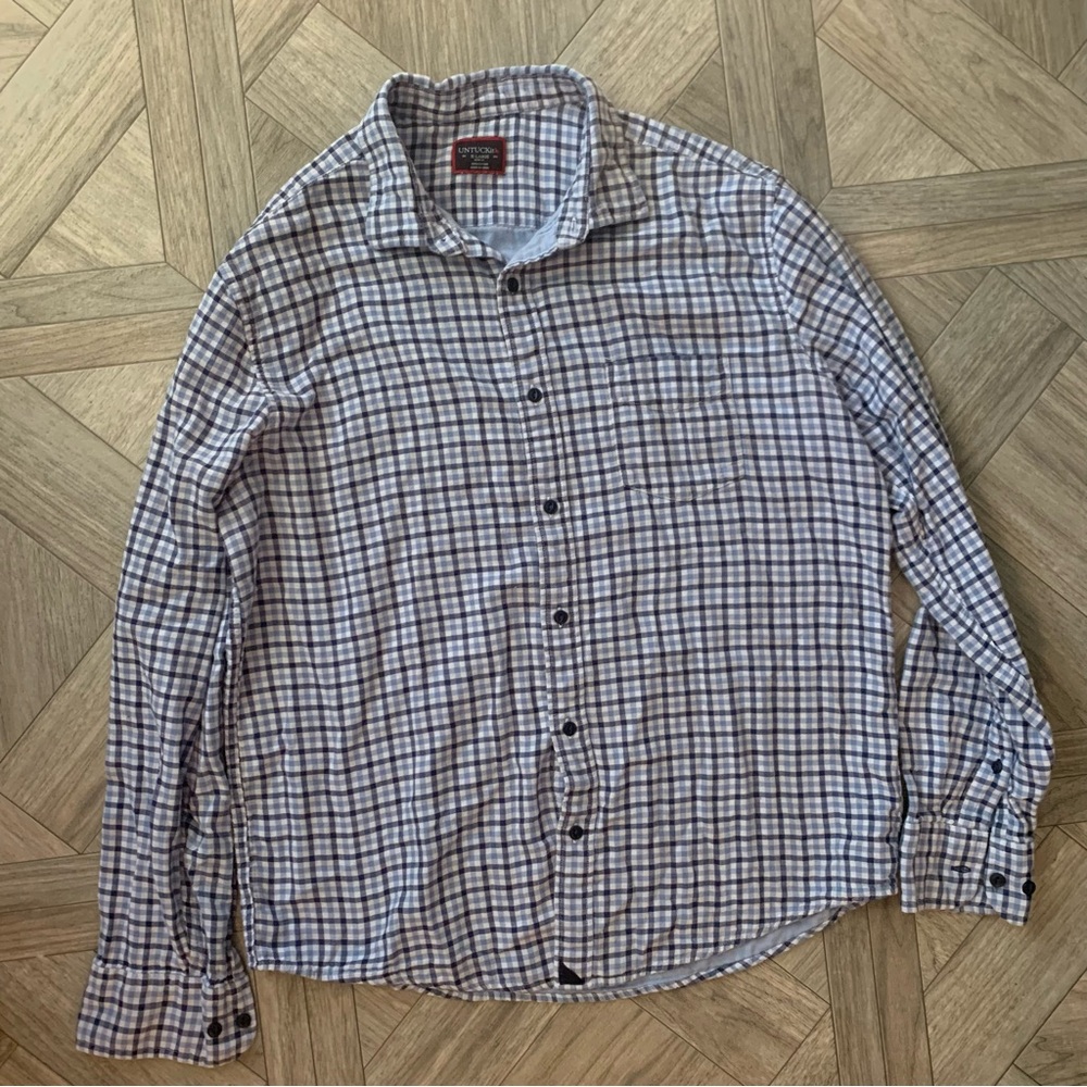 Men’s plaid button up